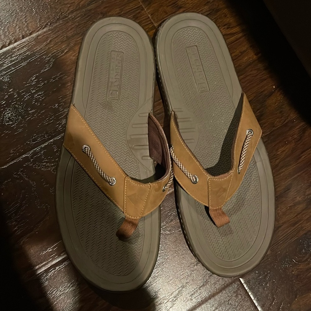 Sperry Top Sider Flip Flops